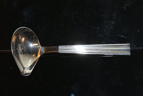 Derby Nr. 7 Silver Sauce Spoon
Toxværd
Sold
Web 1942