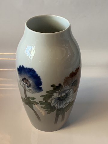 Vase fra Bing og Grøndahl
Dek nr 286/5243
Højde 25,5 cm ca
SOLGT
