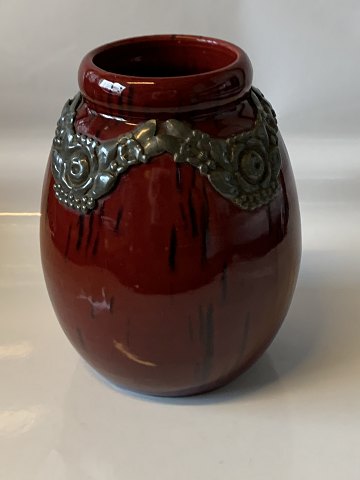 Vase Keramik Fra M.Andersen
Med Tinbesætning
Dek nr 1402
Højde 17 cm ca