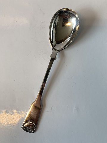 Serving spoon Mussel Silver
Fredericia Silver, W & S. Sørensen. with more
Width 18.5 cm.