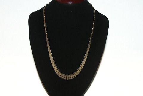 Elegant necklace with extending, partly frosted Gold 14 Karat