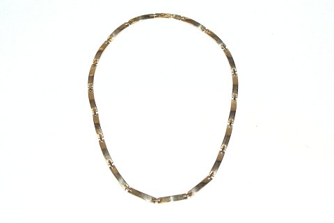 Elegant necklace, 14 karat gold