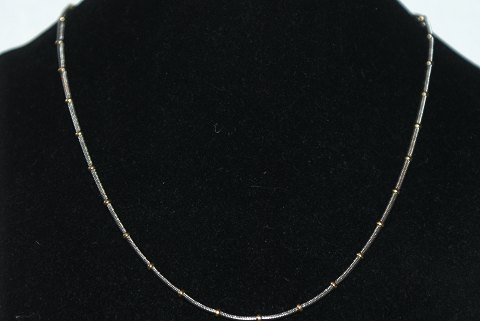 Unique Necklace with 2 Colors 14 karat gold, white gold and red gold