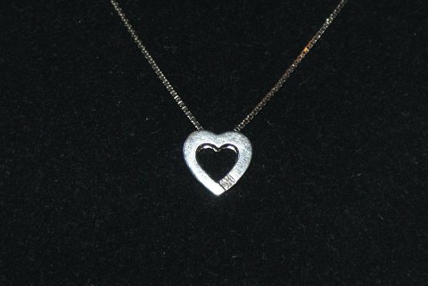 Venesia necklace with Heart, 14 carat White gold