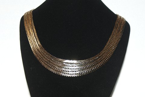 Geneva Necklace With Row 3 Rk., 14ct Gold
Stamped: 585. BNH
Length 50 cm.
SOLD