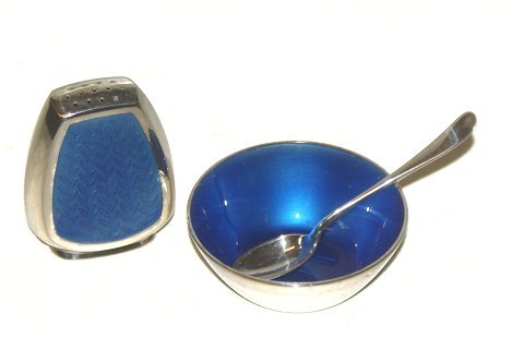 Anton Michelsen Salt & Peberset in sterling silver with blue enamel.