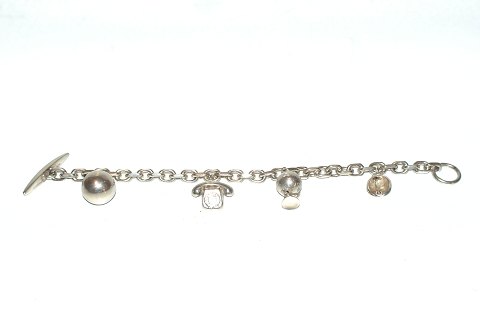 Anchor Bracelet with
Charms sterling
19.5 Cm
Nice and well maintained