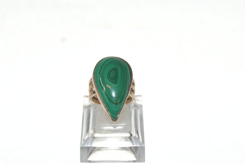 Gold ring with green stone 14 karat