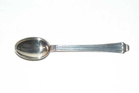 Heritage Silver Nr. 6 Coffee box / Teaspoon
Length 11.3 cm.
Hans Hansen silver cutlery