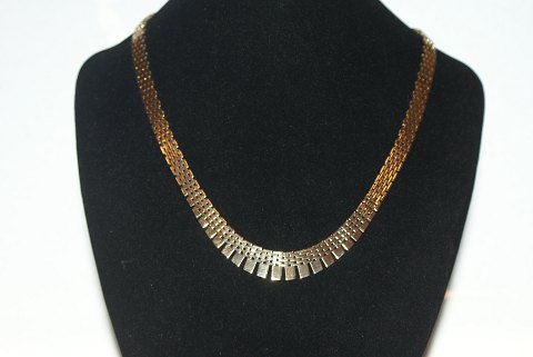 Brick Necklace with course 7 Rows, 8 Carat Gold
