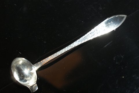 Cream spoon Empire Silver
year 1904
Length 15 cm.