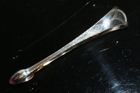 Sugar tongs / Candied Tang Empire Silver
Length 15.5 cm.
