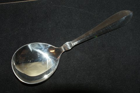 Serving / compote spoon Gråsten DGS Silver
Danish goldsmiths silverware factory Slagelse
Length 15.5 cm.