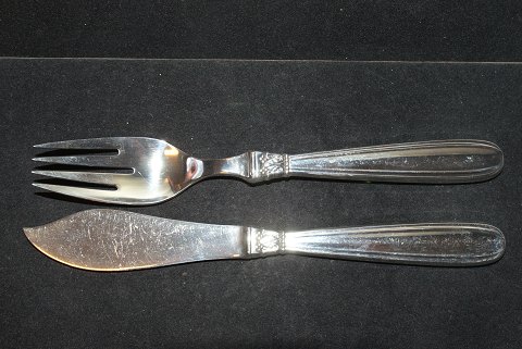 Fish cutlery set Karina Silver
Horsens silver
Fork length 19 cm.
Knife length 19.5 cm.
SOLD
