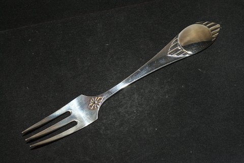 Frokostgaffel 3 fork,
Træske Sølv
Cohr Sølv
Længde 18  cm.