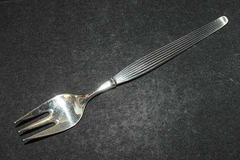 Cake Fork Savoy Sterling silver cutlery
P.C.Frigast silver Copenhagen.
Length 14.5 cm.