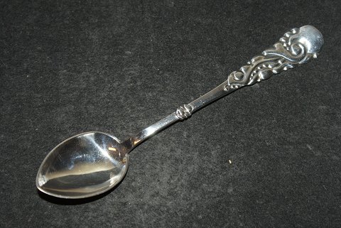 Coffee spoon / Teaspoon Tang silver cutlery
Horsens Silver
Length 12.5 cm.