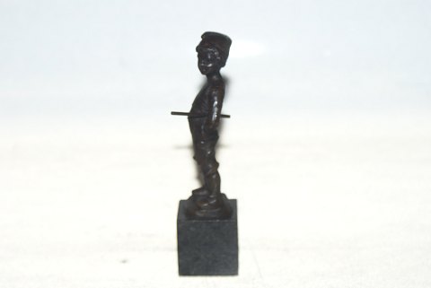 Bronze Figure, street boy
Bronze.