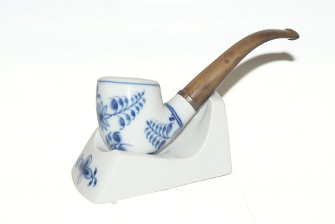 Royal copenhagen mussel fluted pipe and holder
SOLD