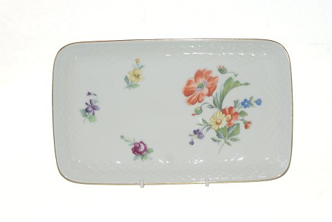 Bing and Grondahl White Saxon Flower, tray for sugar and cream
Dek. No. 216
SOLD
