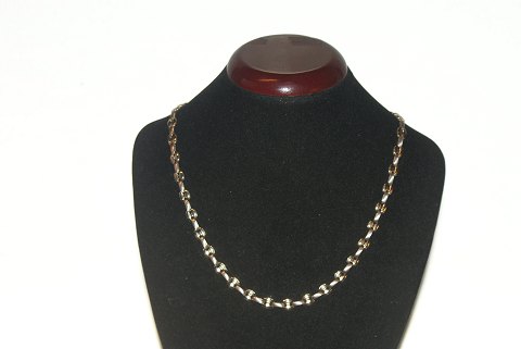 Elegant necklace
Stamped 585