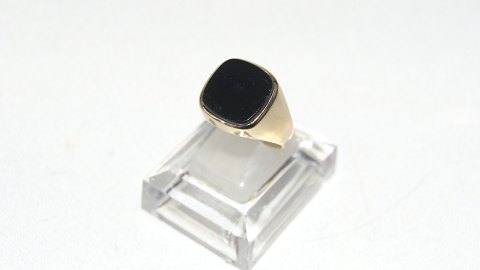 Elegant Herre ring med sort onyx i 8 karat guld