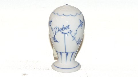 Blue painted Pepperbøsse Bing and Grondahl
Height 7.5 cm
SOLD