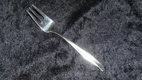 Cake fork #Columbine # Silver spot
Length 14 cm approx