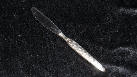 Dinner knife #Harlekin Silver-plated cutlery
Produced by Københavns Ske-Fabrik A / S and others.
Length 22 cm
SOLD