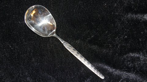 Serving spoon #Harlekin Sølvplet cutlery
Length 21.5 cm
SOLD