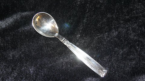 Marmalade spoon, #Major Sølvplet cutlery
Producer: A.P. Berg formerly C. Fogh
Length 13.5 cm.