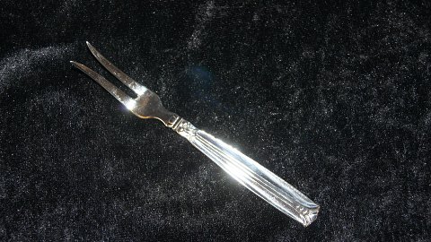 Cold cuts fork, #Major Silver-plated cutlery
Producer: A.P. Berg formerly C. Fogh
Length 13.5 cm.