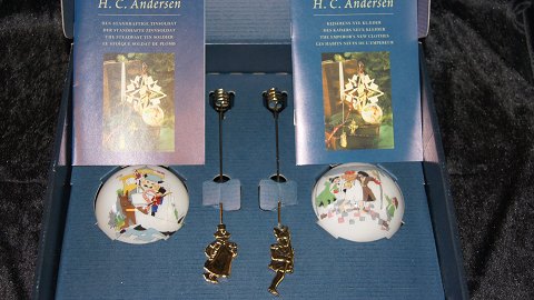 H C. Andersen Christmas set
2 pcs Balls and 2 pcs candle holder
The Emperor