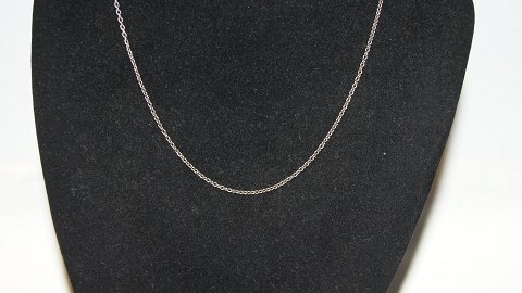 Elegant Necklace Silver
Stamped 925
Length 42 cm
Nice and well maintained condition
