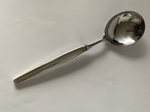 Salad spoon #Cypres Georg Jensen
Length 23 cm