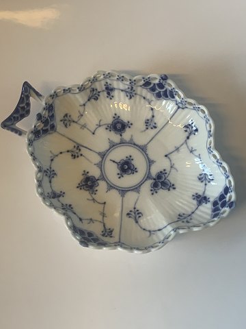 Leaf-shaped Dish #Helblonde Mussel-painted
Royal Copenhagen
With Hair Driven see Pictures
Deck no #1/#1076
Length 18.5 cm
SOLD