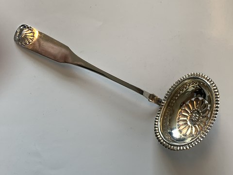 Strøske #Mussel Silver
Fredericia Sølv, W & S. Sørensen.
Length approx. 18.5 cm