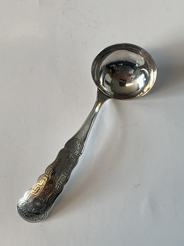Serveringsske i sølvLængde ca 11,5 cmStemplet er Fra HollandProduceret År.1873