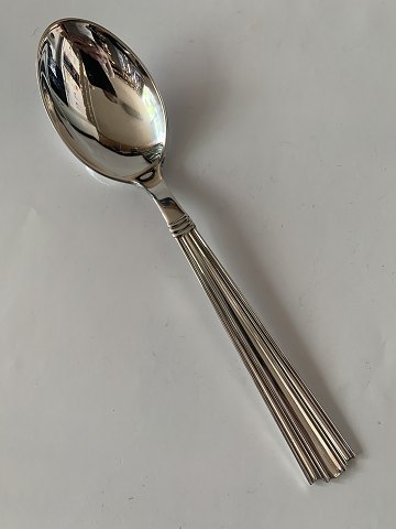 Lunch spoon Margit Silver
The crown silver
Length approx. 17.7 cm.