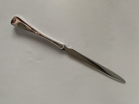 Patricia Letter Knife Silver
W&S Sørensen Horsens silver
Length 23 cm.