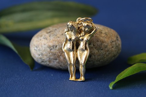 Pendant for bracelet or necklace in 14 carat solid gold, the twins.