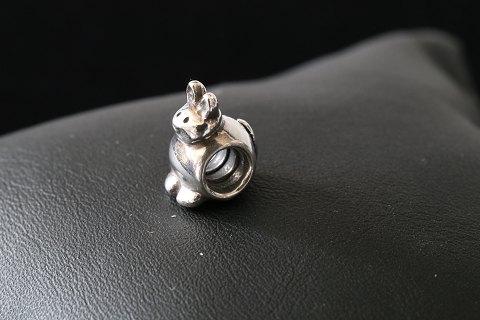 Charm for bracelets, from Pandora designed as a cat. 925 sterling silver.