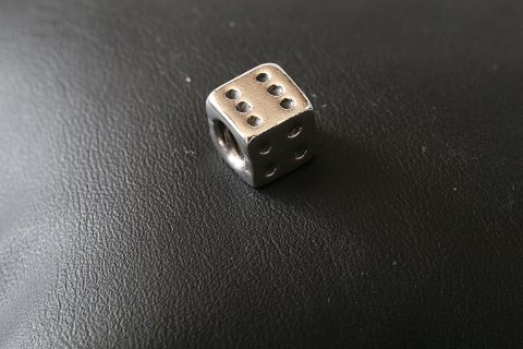 Charm for bracelets, from Pandora made as a cube. 925 sterling silver.