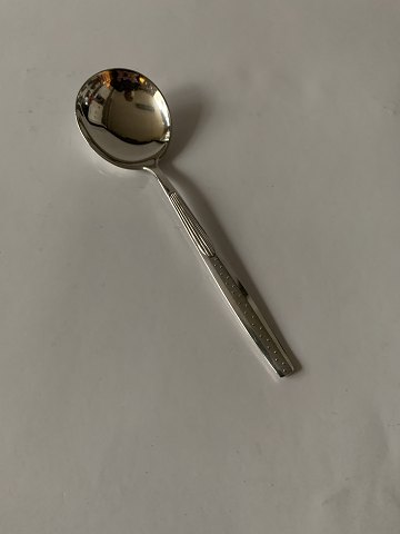 Sugar spoon Venice Silver stain
Producer: Fredericia
Length 12 cm.