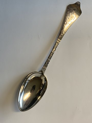 Antique Rococo, Dinner Spoon Silver
Length 21.3 cm.
Beautiful and well maintained condition
&#8203;