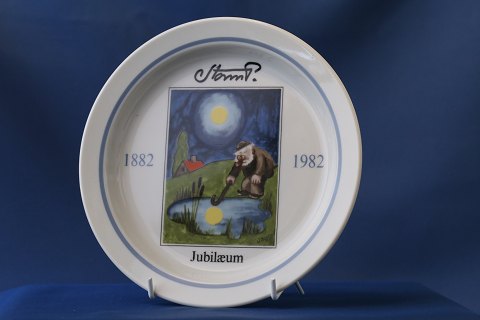 Storm P, 100 års jubilæumsplatte, motiv no. 1, Månen i gadekæret (ca. 1928), 
D:18