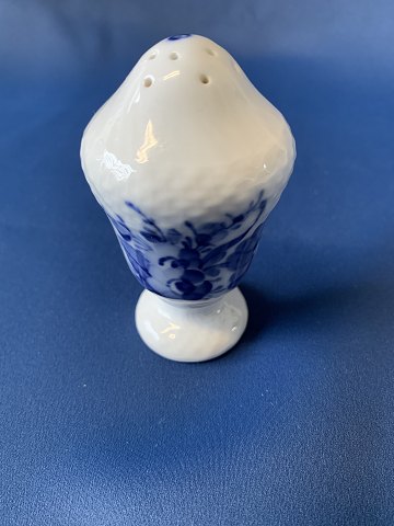 Blue Flower Swirled
Salt shaker without "S"
Height 8.5 cm.