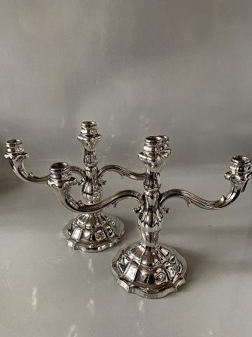 3-armed silver candlesticks 2 pcs.
Measures 24x33 cm
Stamped: 75793 WTB 835