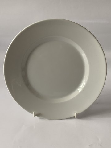 Royal Copenhagen White plate
Ø: 18.8 cm.