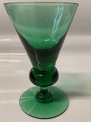 White wine glass Green.
Height: 13 cm.
Ø: 8 cm.